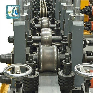 Mašina za formiranje cevi